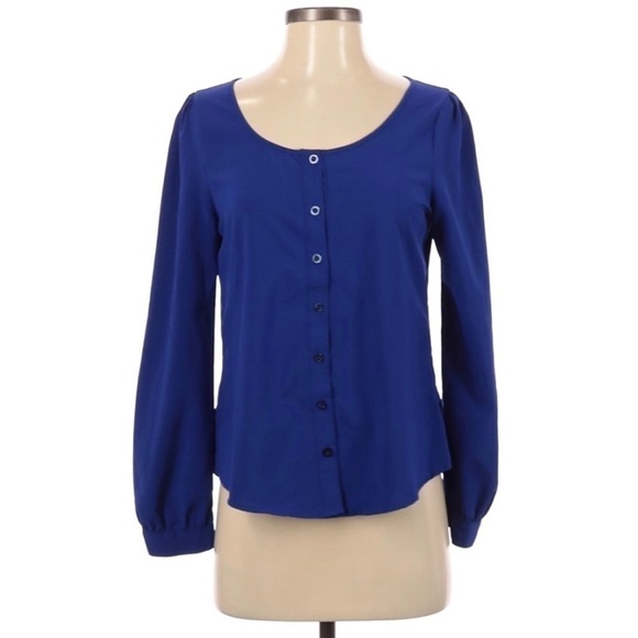 𝅺bold blue long sleeve top - Picture 1 of 3